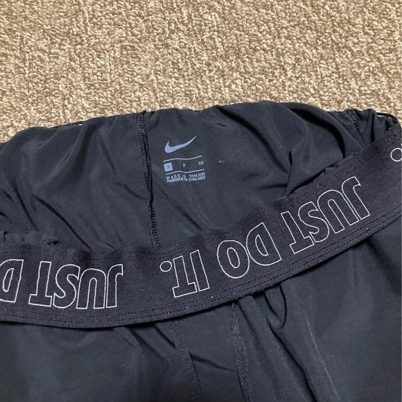 Nike DRI FIT - Picture 3 of 3